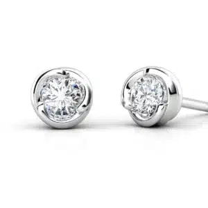 Aretes en oro blanco con diamantes estilo TREBOL