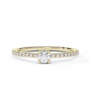 Anillo de compromiso oro amarillo con diamantes estilo tradicional