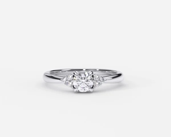 Anillo compromiso oro blanco solitario diamante 4 puntas óvalo