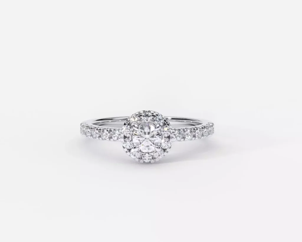 Anillo de compromiso en oro blanco con diamantes de laboratorio estilo CLASICO HALO